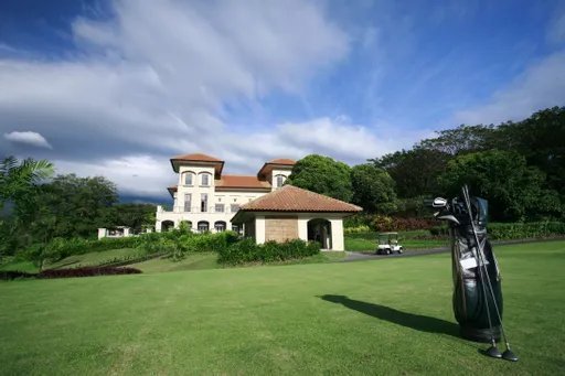 Finna  Golf Surabaya - Weekdays, AM/PM (≥ 8 pax)