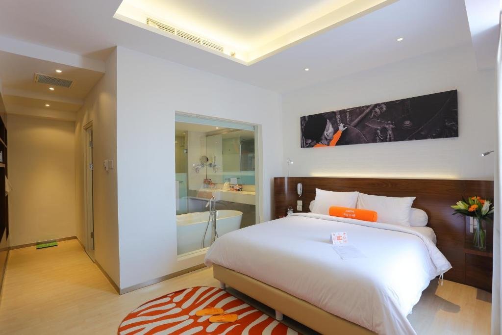 Harris Gubeng - Smart Room