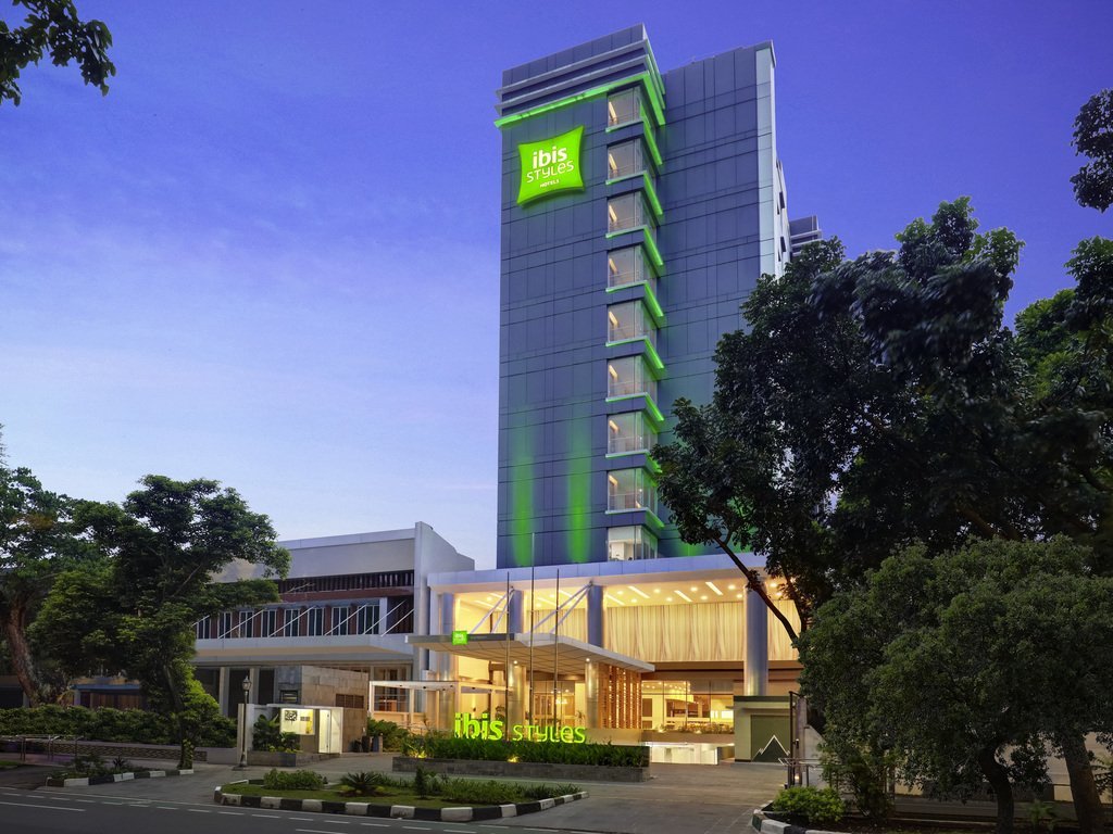 ibis Styles Bogor Padjajaran - Deluxe Queen/Twin weekend and weekday